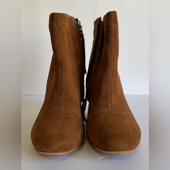 EUC Toms Women’s Evie Zippered Ankle Boots. - Picture 2 of 8